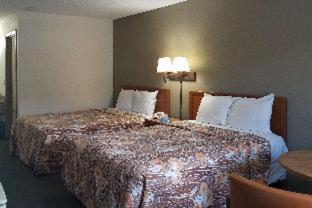 Travelers Inn & Suites Sumter Bilik gambar