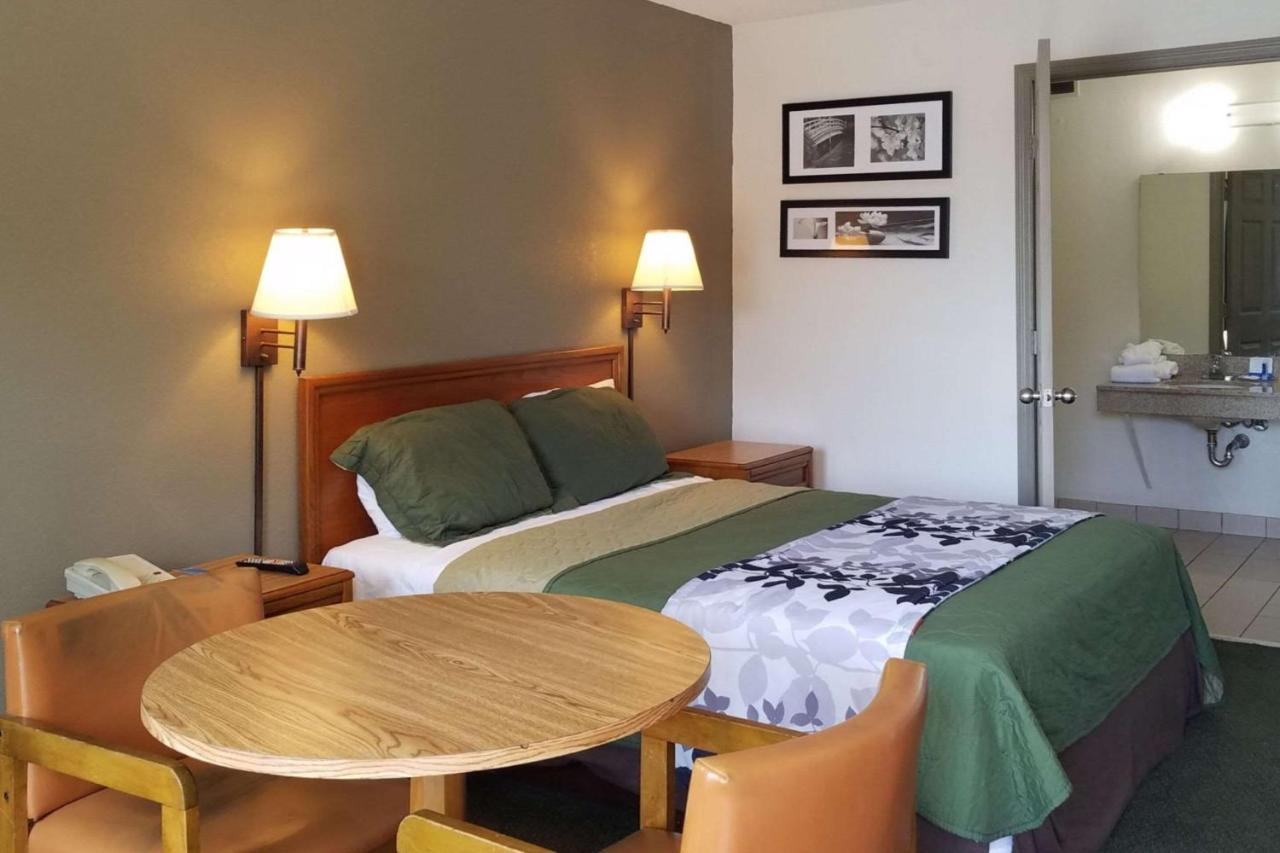 Travelers Inn & Suites Sumter Luaran gambar